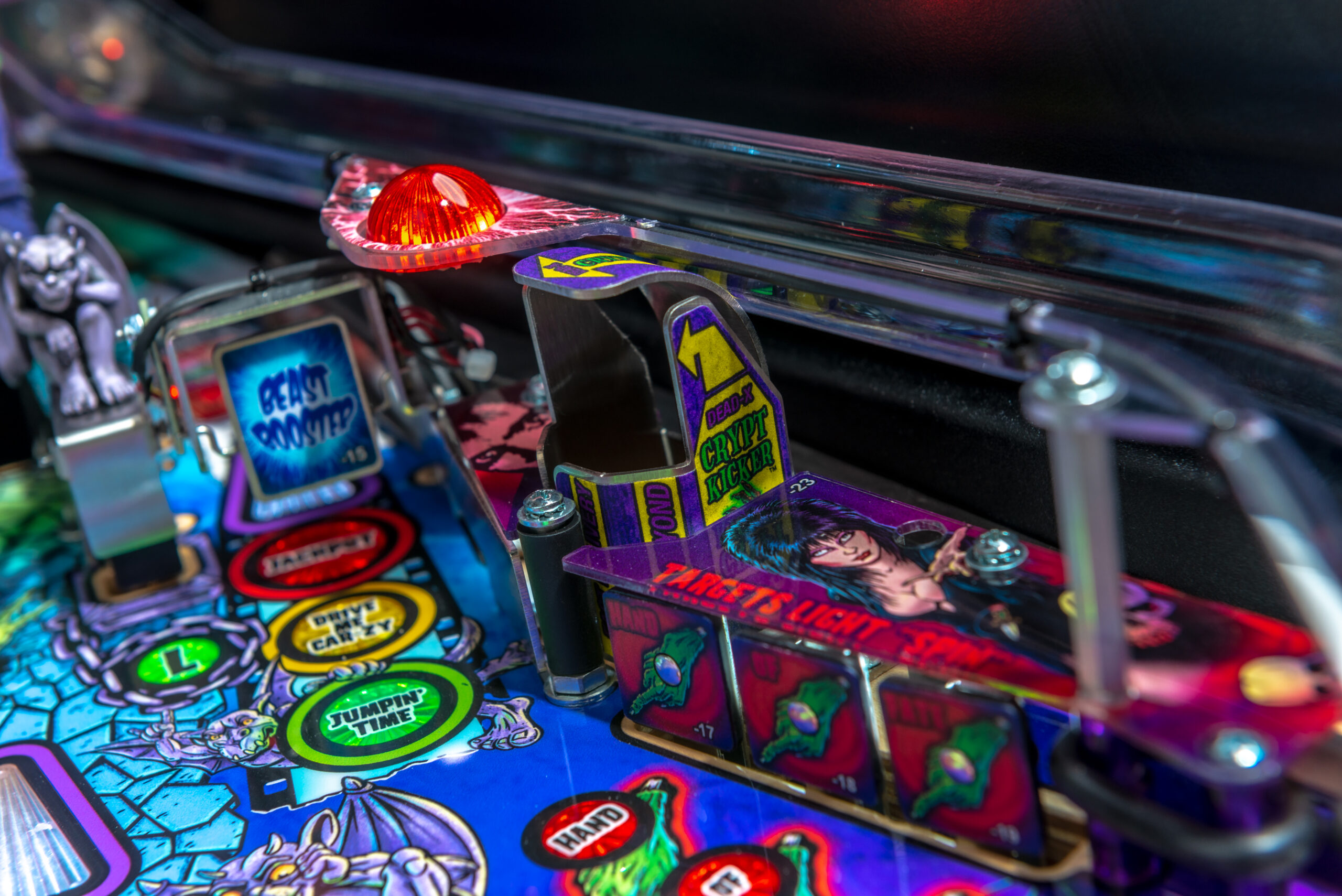 Elvira-Premium-Details-19